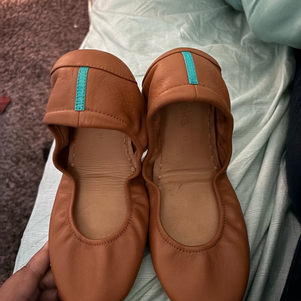 Chestnut tieks size 11